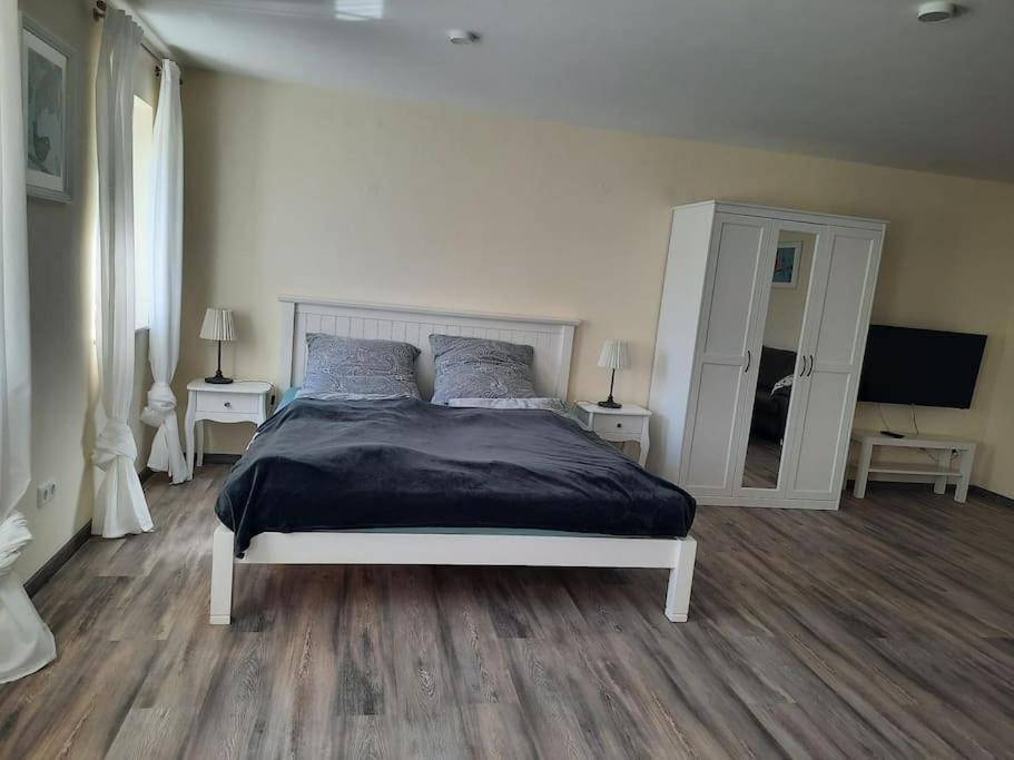 Stilvolle 2-Zimmer-Wohnung, 75Qm In Lohr Am Main Bagian luar foto