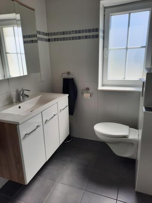 Stilvolle 2-Zimmer-Wohnung, 75Qm In Lohr Am Main Bagian luar foto